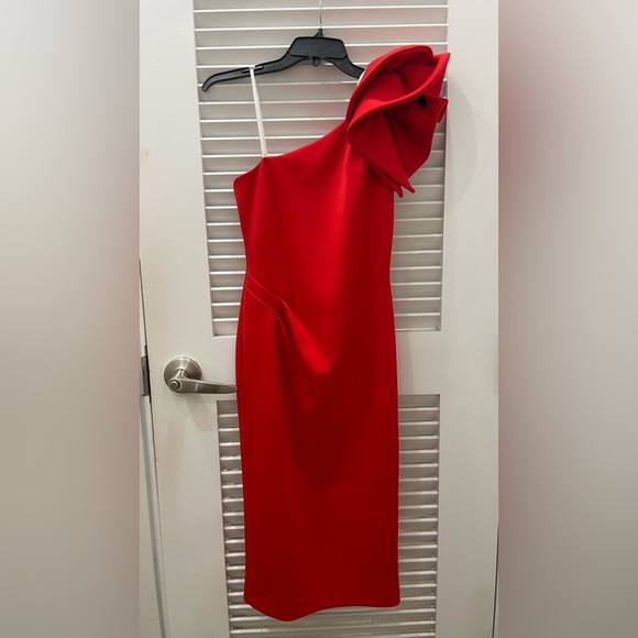 Beautiful and Sexy Red dress✨ - Picture 3 of 5